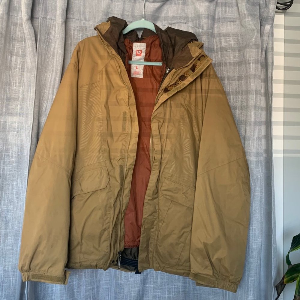 Large Burton double-layer snowboard/ski jacket